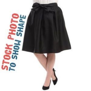 NWOT Plus Size Chic A-Line Bow Accent Skirt-4X